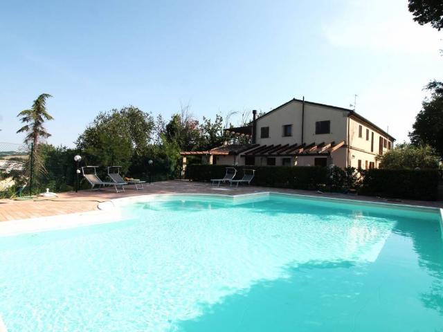 Appartamento in affitto a Pesaro PU
