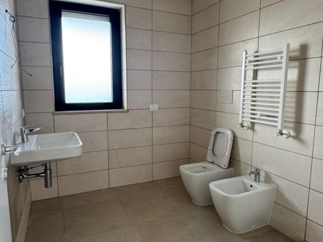 Appartamento in affitto a Pescara, non arredato/vuoto, posto auto, terrazzo TrovaCasa