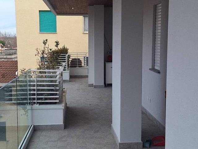 Appartamento in affitto a Pescara PE
