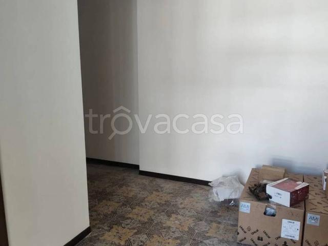 Appartamento in affitto a Pescara quartiere Lungofiume Lungomare Nicola, terrazzo, vicinanze negozi, luminoso TrovaCasa