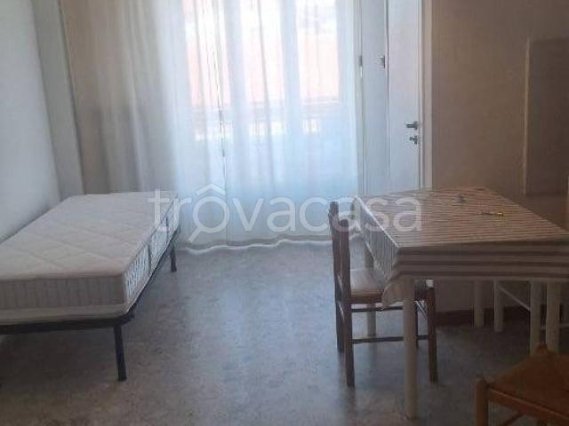 Appartamento in affitto a Pescara via Milano, 61, arredato, balcone, cucina a vista TrovaCasa