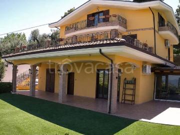 Appartamento in affitto a Pescara via Di Sotto, arredato, giardino privato, posto auto TrovaCasa