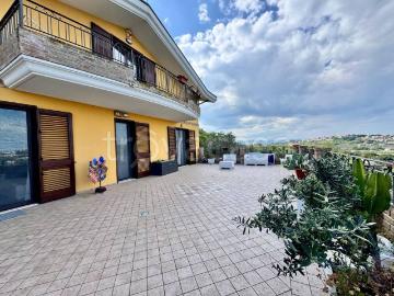 Appartamento in affitto a Pescara via di Sotto, 251, posto auto, terrazzo, vista mare TrovaCasa