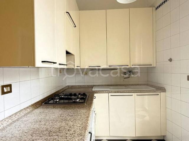Appartamento in affitto a Pescara via Firenze, 235, parzialmente arredato, ascensore, doppia esposizione TrovaCasa