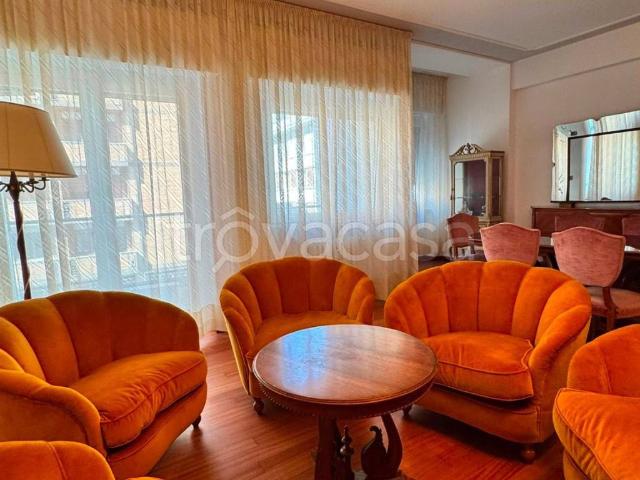 Appartamento in affitto a Pescara via Palermo, doppia esposizione, balcone, cucina abitabile TrovaCasa