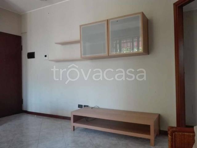 Appartamento in affitto a Pessano con Bornago via Saturno 10, arredato, terrazzo, riscaldamento autonomo TrovaCasa