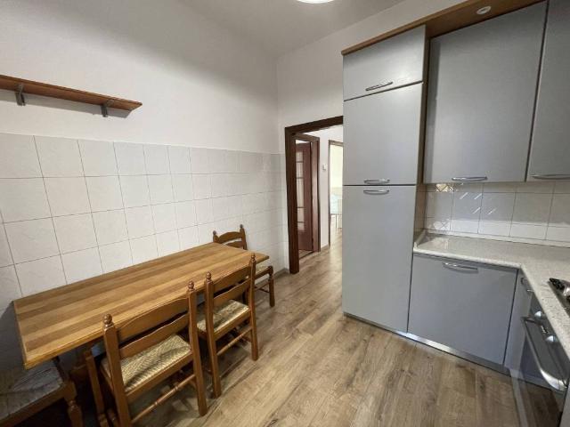 Appartamento in affitto a Pero MI