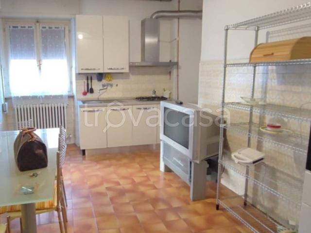 Appartamento in affitto a Perugia via del Cantone, 1, arredato, vicinanze negozi, balcone TrovaCasa