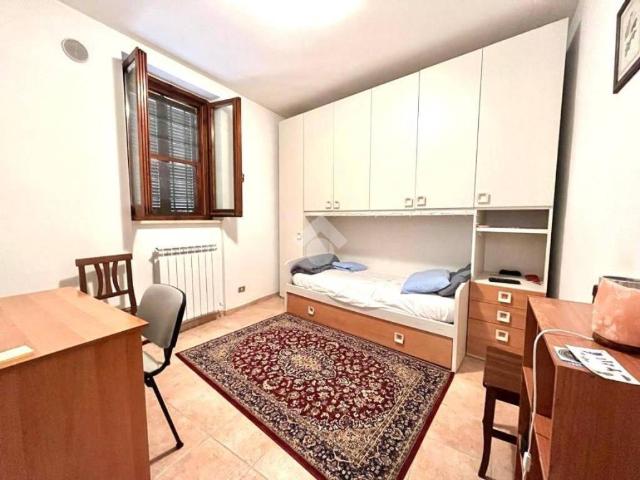 Appartamento in affitto a Perugia via della Rondine, 19, arredato, centrale, cucina abitabile TrovaCasa