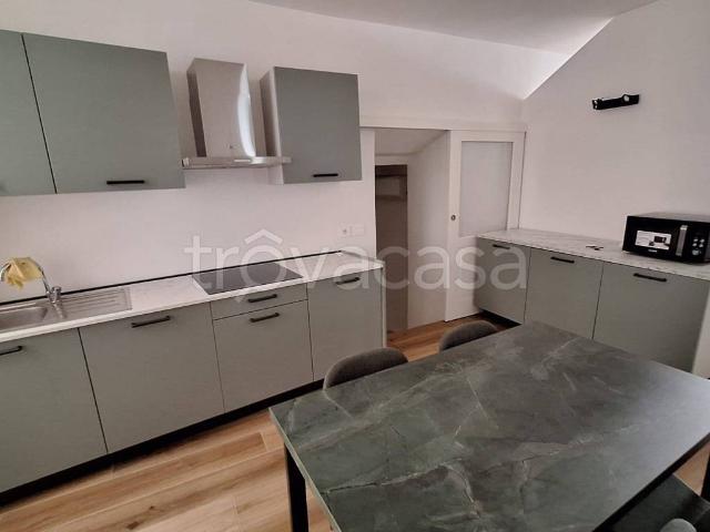 Appartamento in affitto a Perugia via Giuseppe Mazzini, arredato, ristrutturato, centrale TrovaCasa