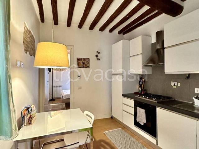 Appartamento in affitto a Perugia via Pinturicchio, 12, arredato, centrale, cucina a vista TrovaCasa