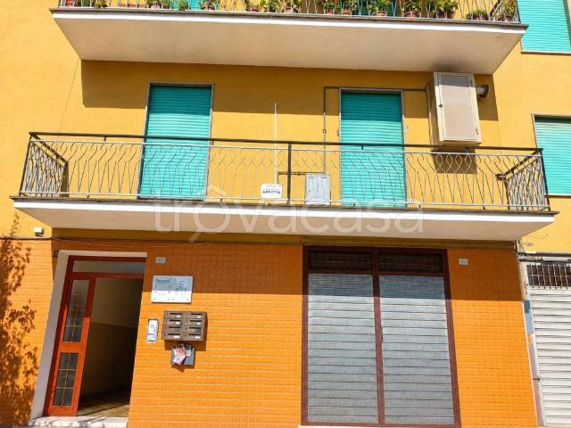 Appartamento in affitto a Piansano via Maternum, 13, non arredato/vuoto, terrazzo, centrale TrovaCasa