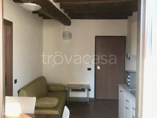 Appartamento in affitto a Piacenza, arredato, riscaldamento autonomo, cantina TrovaCasa