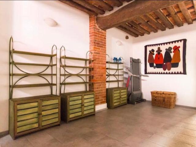 Appartamento in affitto a Pietrasanta, non arredato/vuoto, giardino privato, caminetto TrovaCasa