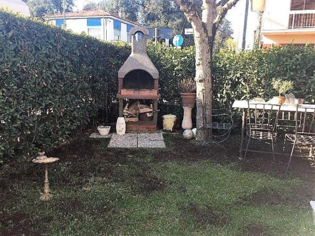 Appartamento in affitto a Pietrasanta, giardino, posto auto, aria condizionata TrovaCasa