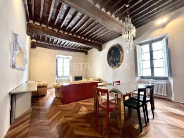 Appartamento in affitto a Pietrasanta LU