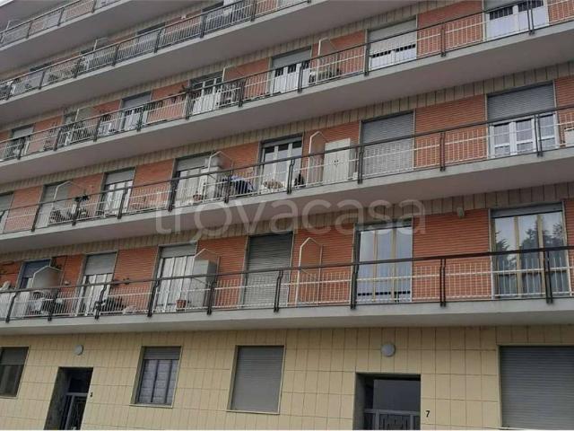 Appartamento in affitto a Pinerolo città di beloit, 7, arredato, ascensore, cantina TrovaCasa