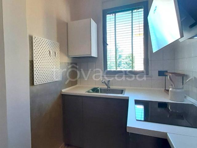 Appartamento in affitto a Pinerolo via Città di Gap, arredato, ascensore, doppia esposizione TrovaCasa