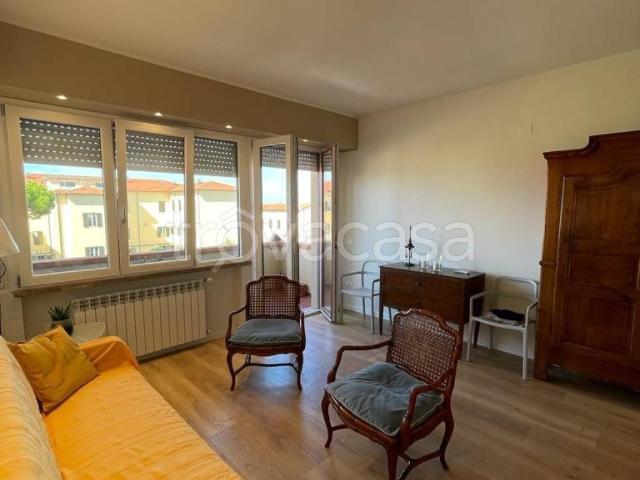 Appartamento in affitto a Pisa via Enrico Diacono, arredato, terrazzo, vista mare TrovaCasa