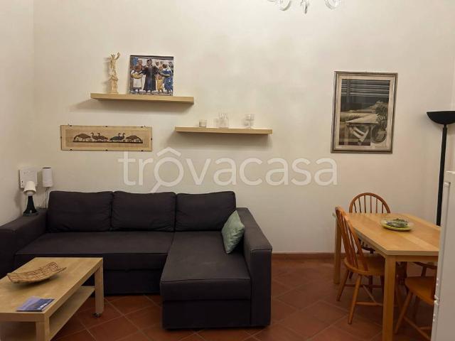 Appartamento in affitto a Pistoia via Curtatone e Montanara, arredato, ristrutturato, infissi in legno TrovaCasa