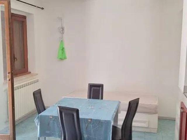 Appartamento in affitto a Pizzoli AQ