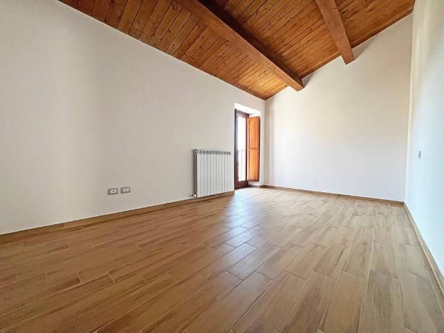 Appartamento in affitto a Pizzoli AQ