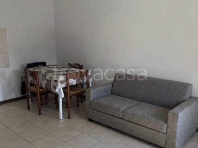 Appartamento in affitto a Pogliano Milanese, arredato, centrale, cucina abitabile TrovaCasa