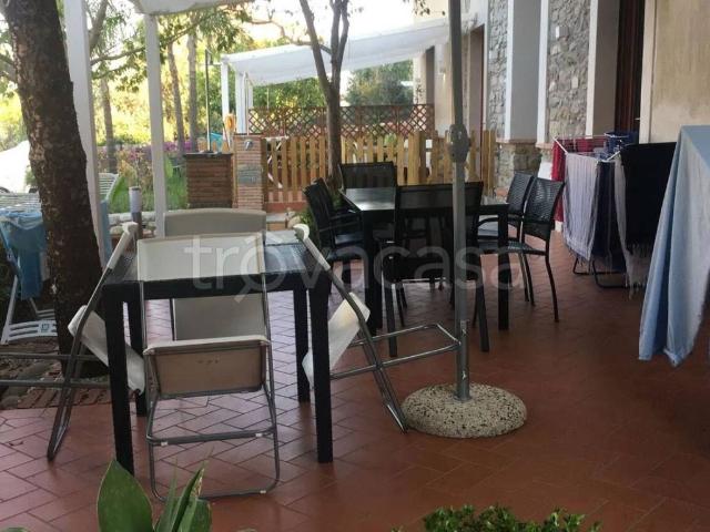 Appartamento in affitto a Pollica via Nino Bixio, 79, posto auto, terrazzo, vista mare TrovaCasa