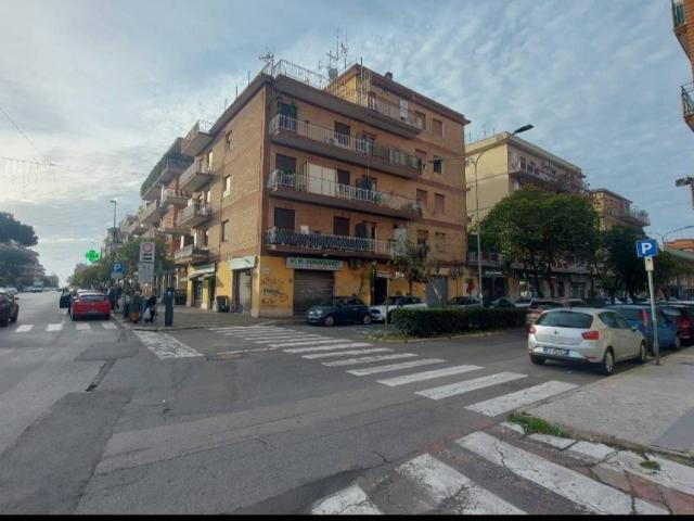 Appartamento in affitto a Pomezia RM