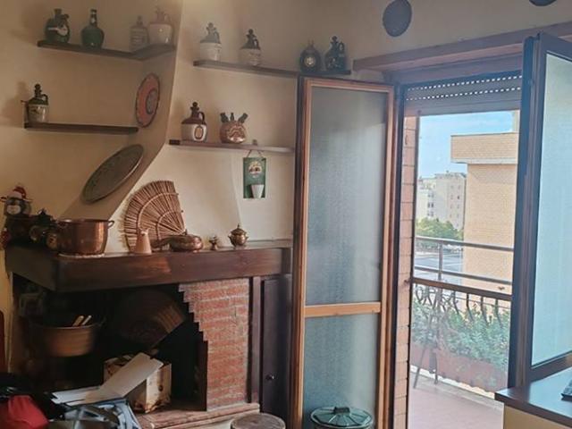 Appartamento in affitto a Pomezia RM