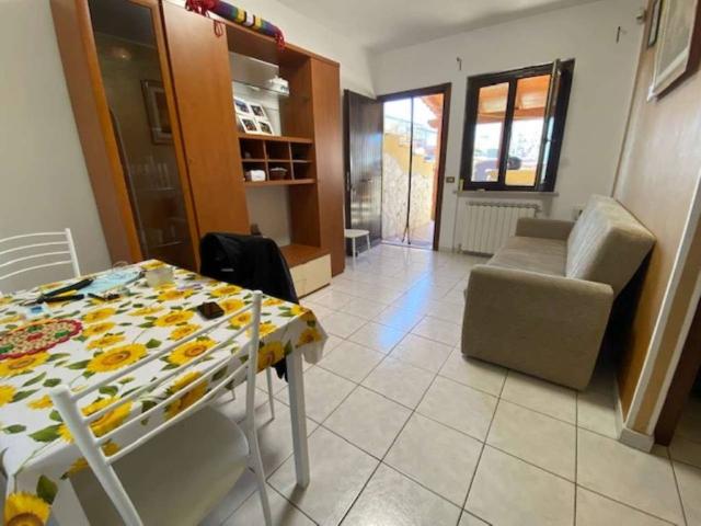 Appartamento in affitto a Pomezia RM