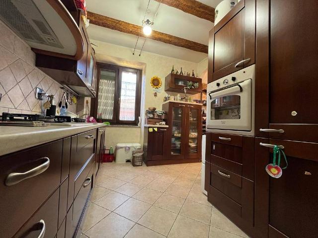 Appartamento in affitto a Pomezia RM