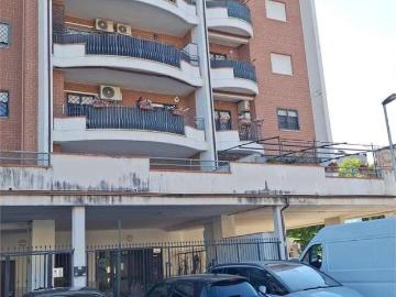 Appartamento in affitto a Pomezia RM
