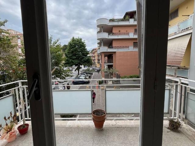 Appartamento in affitto a Pomezia RM