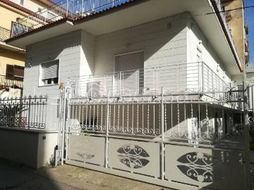 Appartamento in affitto a Pompei via Lepanto, giardino privato, terrazzo, parzialmente arredato TrovaCasa