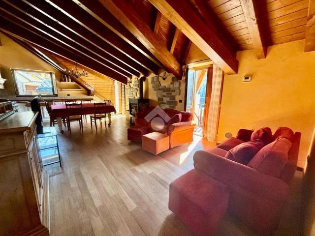 Appartamento in affitto a Ponte di Legno BS