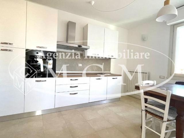 Appartamento in affitto a Pontedera viale Italia, arredato, terrazzo, nuova costruzione TrovaCasa