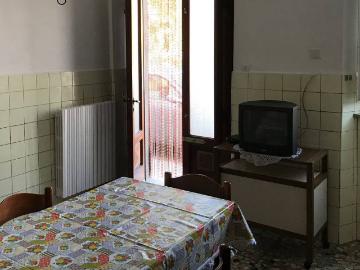 Appartamento in affitto a Porcari LU