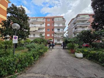 Appartamento in affitto a Portici NA