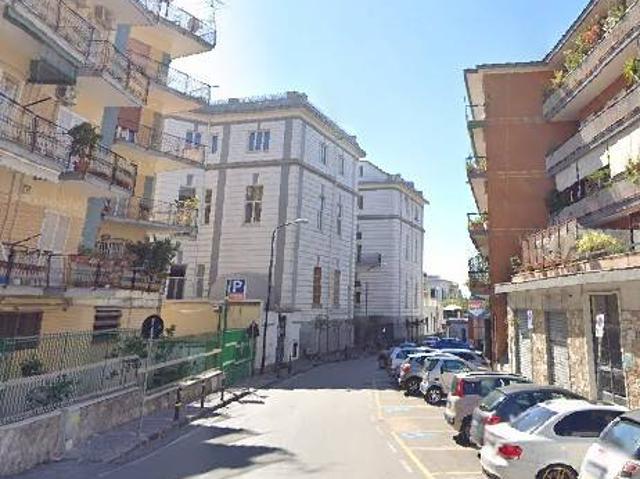 Appartamento in affitto a Portici NA