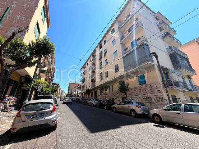 Appartamento in affitto a Portici via Libertà, non arredato/vuoto, ascensore, doppia esposizione TrovaCasa