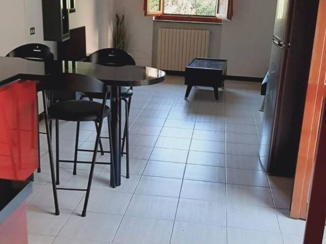 Appartamento in affitto a Porto Ceresio VA