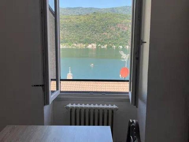 Appartamento in affitto a Porto Ceresio VA
