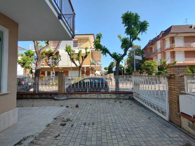 Appartamento in affitto a Porto San Giorgio FM
