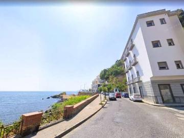 Appartamento in affitto a Pozzuoli NA