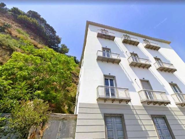 Appartamento in affitto a Pozzuoli NA