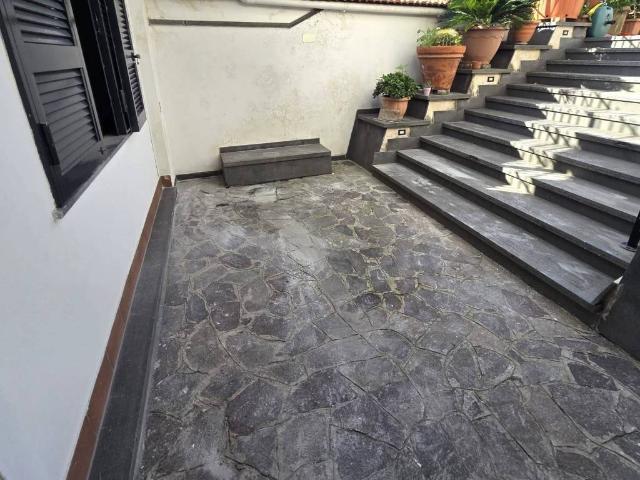 Appartamento in affitto a Pozzuoli NA