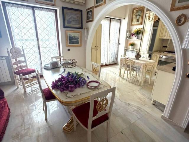 Appartamento in affitto a Pozzuoli NA
