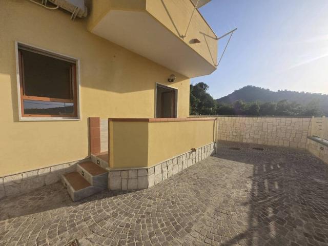 Appartamento in affitto a Pozzuoli NA