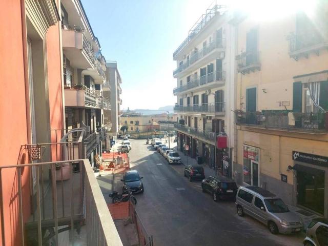 Appartamento in affitto a Pozzuoli NA